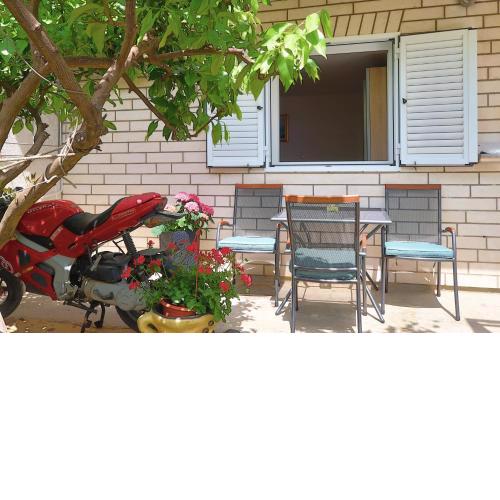 Studio apartman Mia