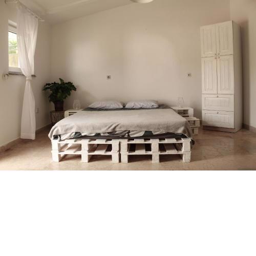 Studio apartment ideal for two people