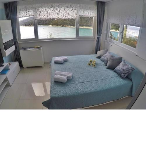 Studio apartment More