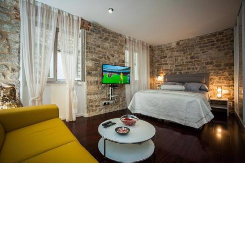 Studio Apartment Offside