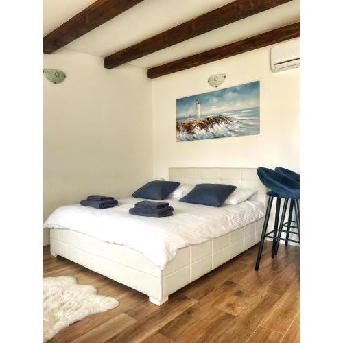 Studio apartments Tara