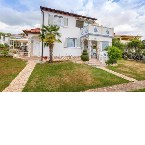 Stunning Apartment In Barbariga With Wifi
