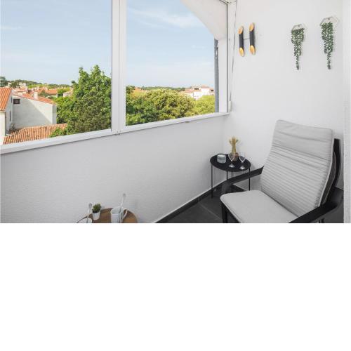 Stunning Apartment In Cervar Porat With Kitchen
