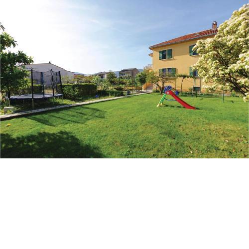 Stunning Apartment In Kastel Stari With Wifi