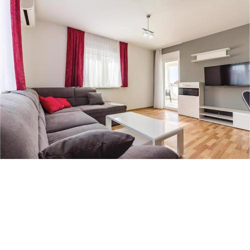Stunning Apartment In Medulin With House Sea View