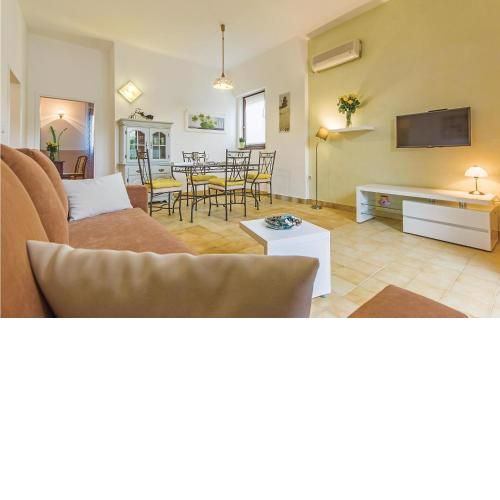 Stunning Apartment In Medulin With Wifi