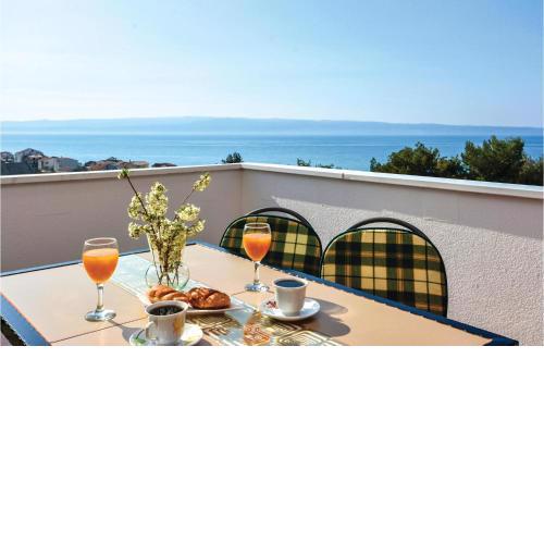 Stunning Apartment In Podstrana With Wifi