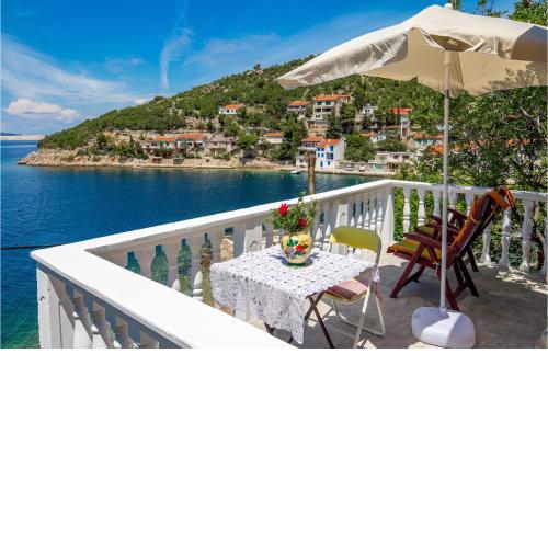 Stunning Apartment In Senj With Kitchen