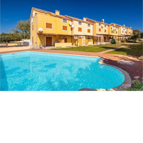 Stunning Apartment In Vabriga With Wifi