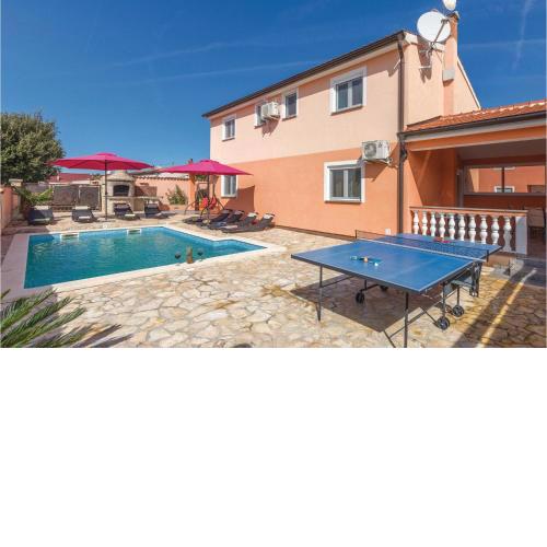 Stunning Home In Betiga With Wifi