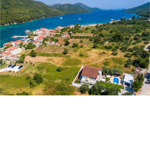 Stunning Home In Broce With Wifi