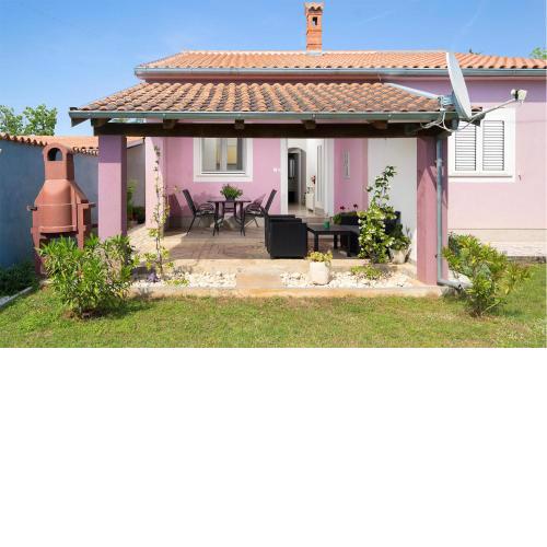 Stunning Home In Fazana With Kitchen