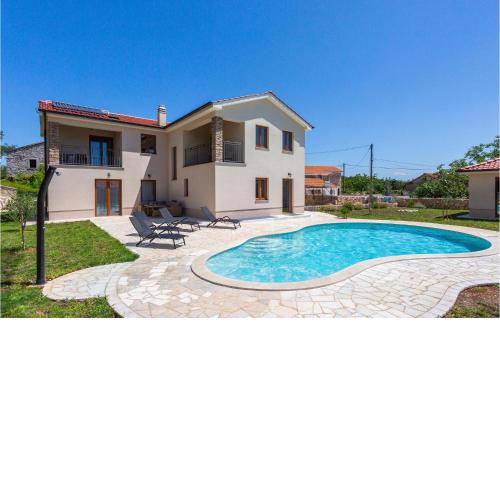Stunning Home In Kras With Wifi
