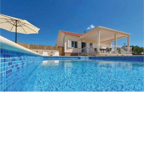 Stunning Home In Krkovic With Wifi