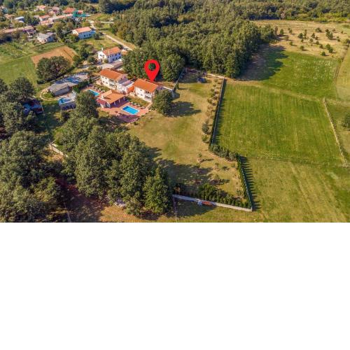 Stunning Home In Pazin