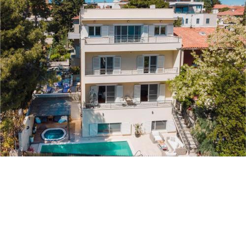 Stunning Home In Split With House Sea View