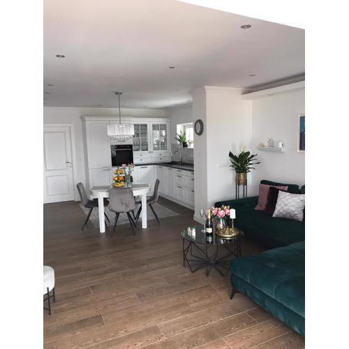 Summer Fantasy Apartment