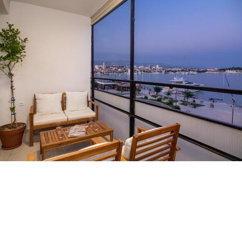 Sun and Sea Deluxe Apartments