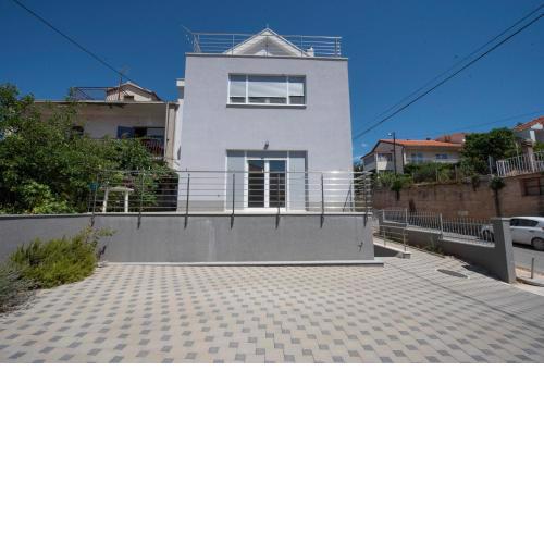Sunny attic apartment with balcony & Modern city apartment with outdoor area, no balcony