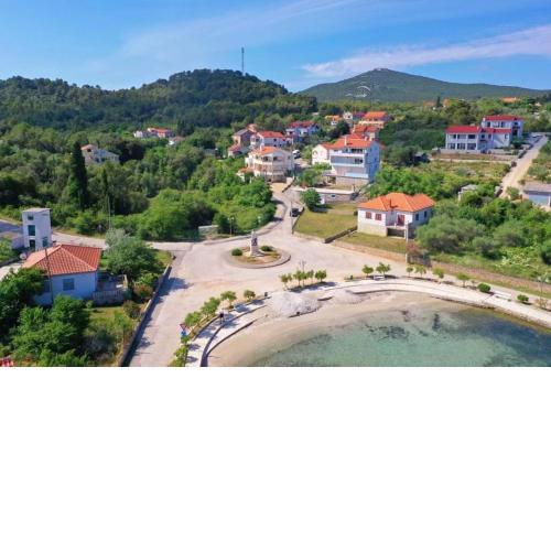 Sunshine Place by the beach