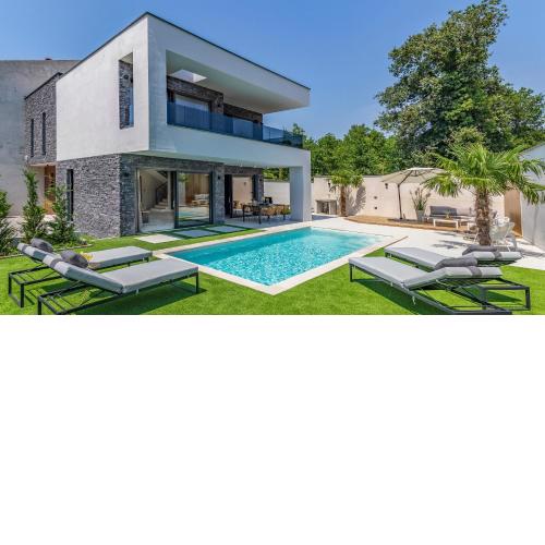Superb Design Villa Medulin