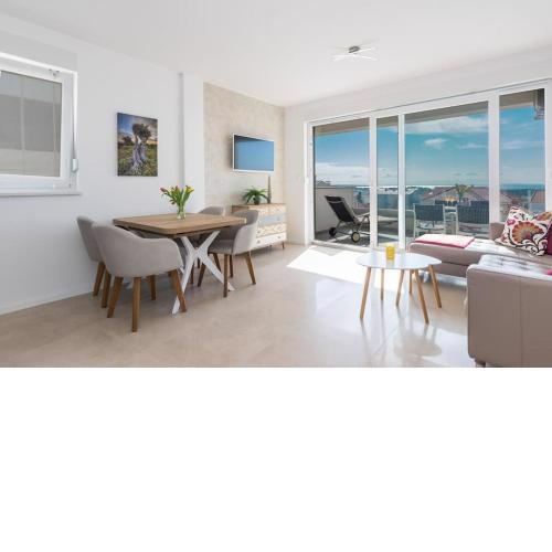 Suzana, sea view lux.apartment