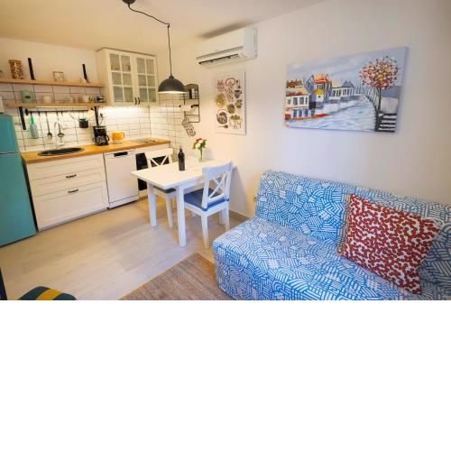 Urban City Center Apartment