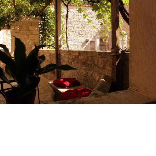 Vacation house "Kaštil" Pučišća - Brač