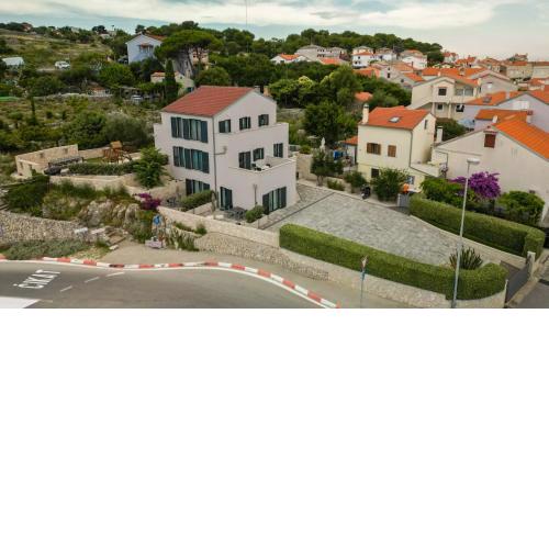 Valbay Residence