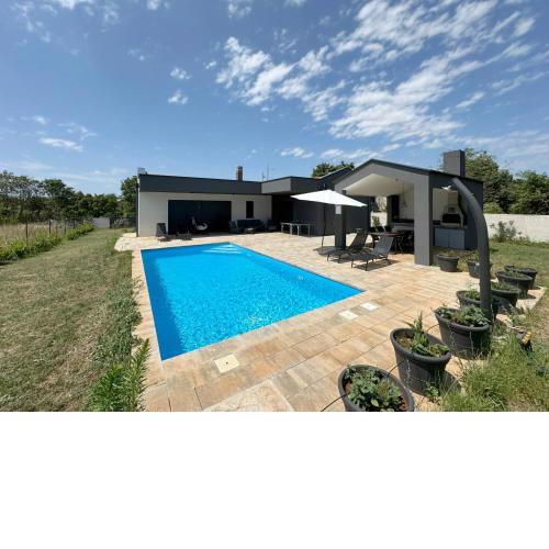 Vila Nora