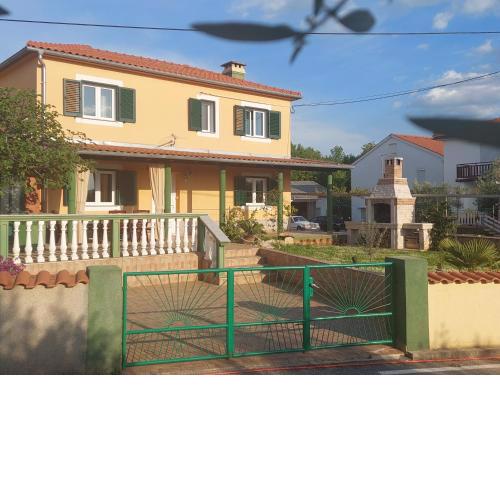 Vila Paula