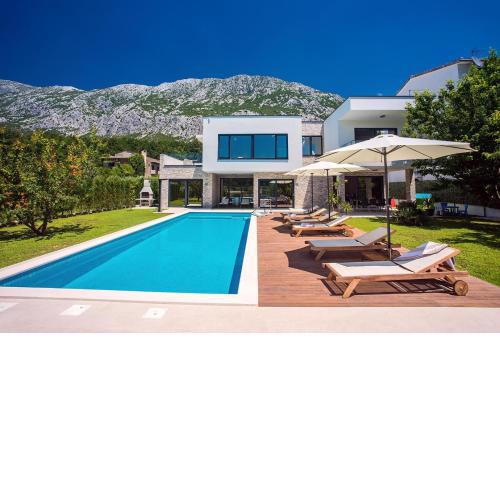 Villa Agava with heated pool, Jacuzzi, sauna, gym, 4 en-suite bedrooms
