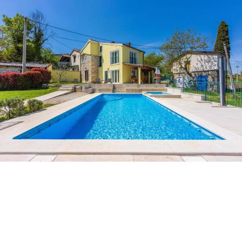 Villa Ana
