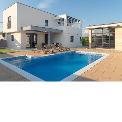 Villa Aria
