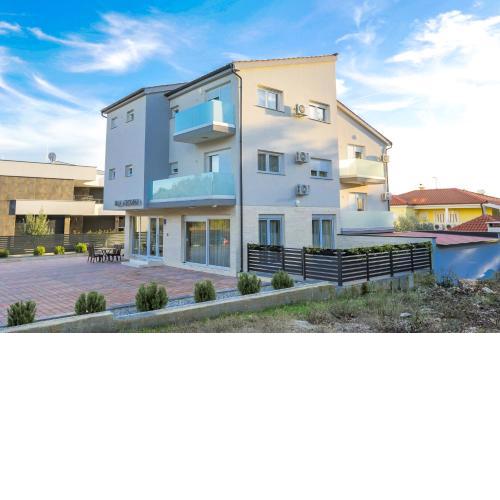 Villa Astoria