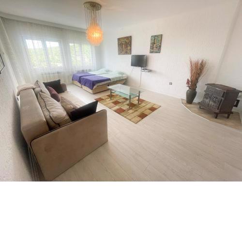 Villa B