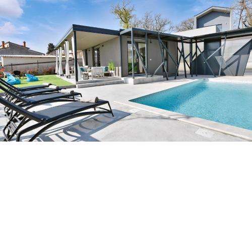 Villa Barcolana