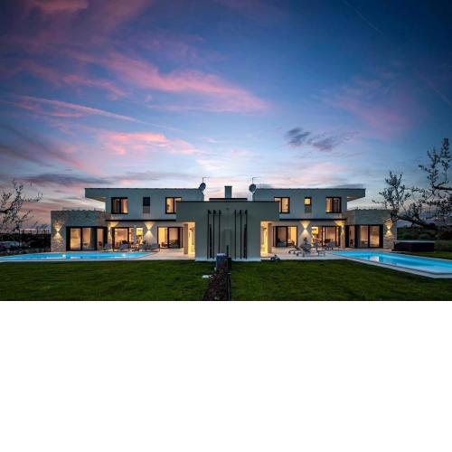 Villa Bella and Chiara