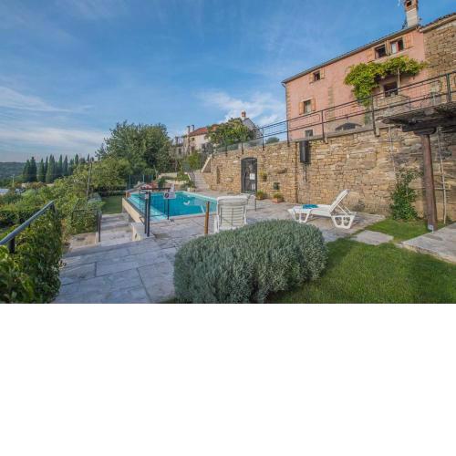 Villa Belle with pool for max 12 Persons in Oprtalj