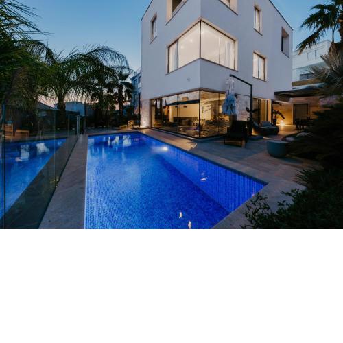 Villa Bloomhill Escape
