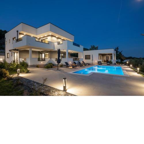 Villa Bura