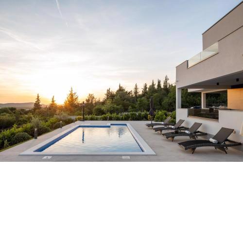 Villa Bura