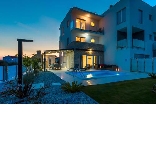 Villa Buzuk