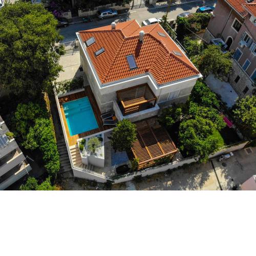 Villa Central