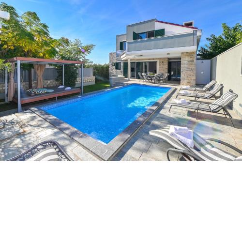 Villa Dana & Thalia - Private Heated Pool