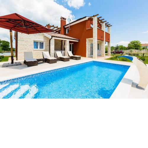 Villa Delle Rondini in Central Istria with Whirlpool and Sauna for 8 persons