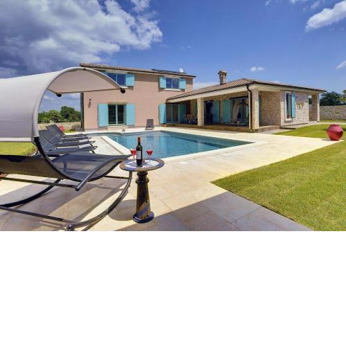 Villa Desire