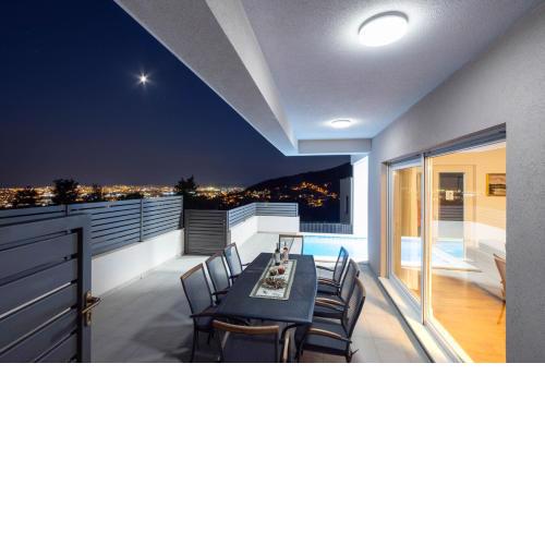 Villa Dorso with heated pool