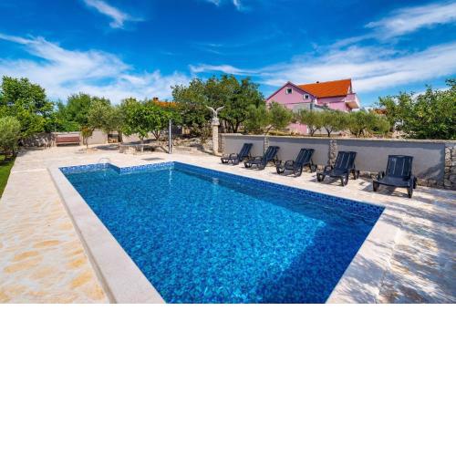 Villa Eagle