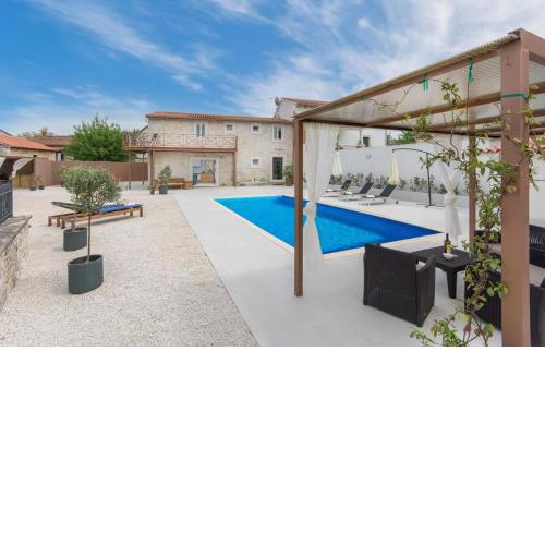 Villa Famiglia